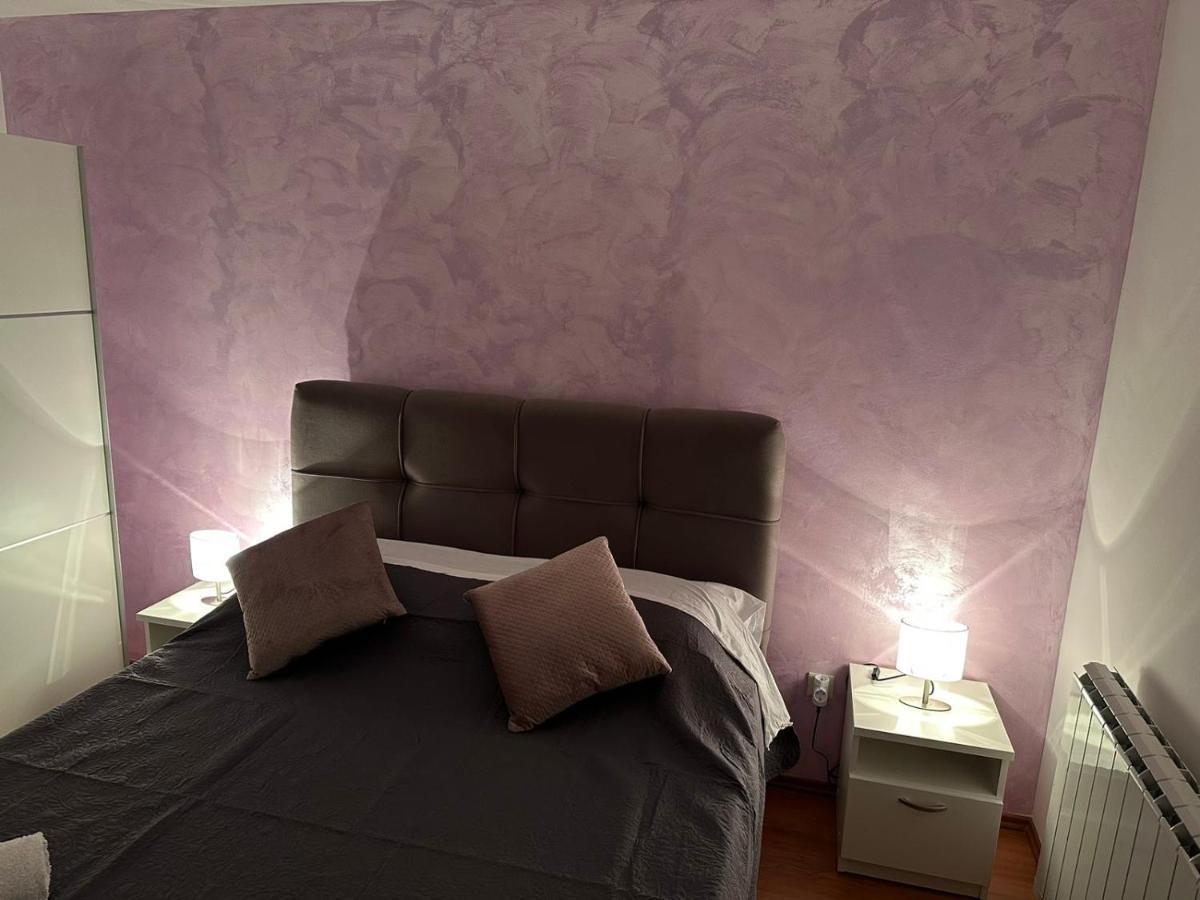 Apartments Denis & Lucija ロヴィニ エクステリア 写真